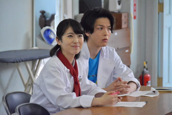 浜辺美波＆中村倫也、互いを補完する名コンビ