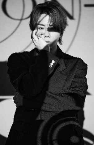 北山宏光、2ndアルバムより先行配信第2弾「OMG!!!」リリース　“AI×北山宏光”なMVプレミア公開も